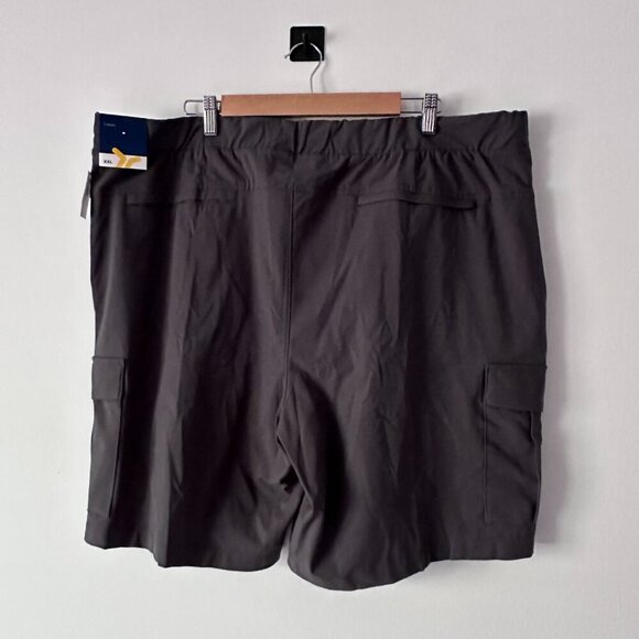 NWT - Old Navy Hybrid Tech Pull-On Cargo Shorts -- 9-inch inseam - Picture 3 of 5